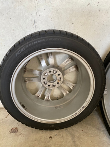 ベンツCLA スタッドレスタイヤ　PIRELLI 225/45 R17