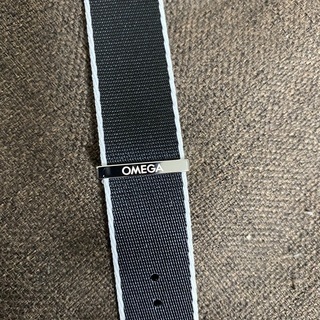 🔴OMEGA純正NATOストラップ　19‑20 mm 新品同様❗️　時計　腕時計　ミリタリー　ベルト　ブレス　バンド　スピードマスター　シーマスター　　G-SHOCK ロレックス　アクセサリー　オメガ　SEIKO セイコー🔴の画像