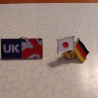 イギリス&ドイツ　国旗ピンバッチ×2個