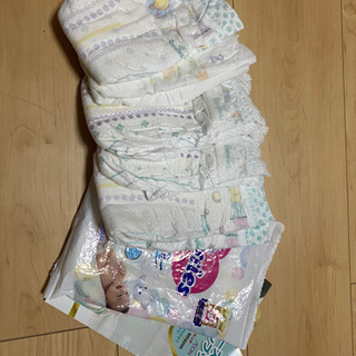 おむつ（新生児・Sサイズ）7枚