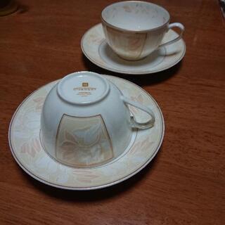 GIVENCHY カップソーサーの画像
