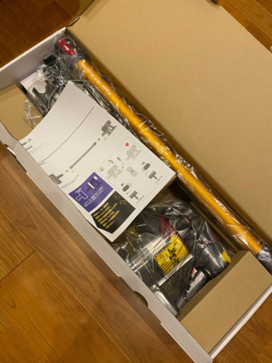 美品　ダイソン　Dyson V8 Fluffy Extra 