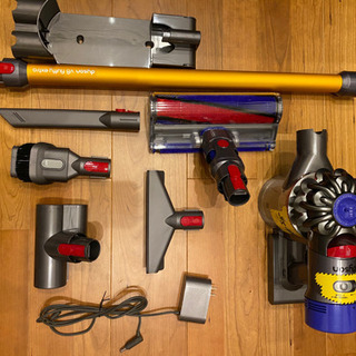 美品 ダイソン Dyson V8 Fluffy Extra