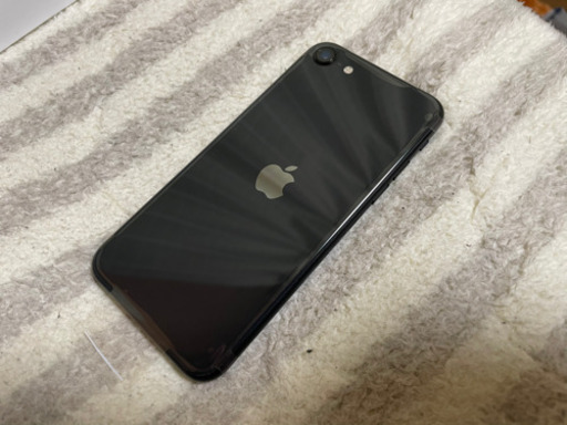 完売しました。iPhoneSE2 128GB 使用期間極浅！Applecare加入可能！