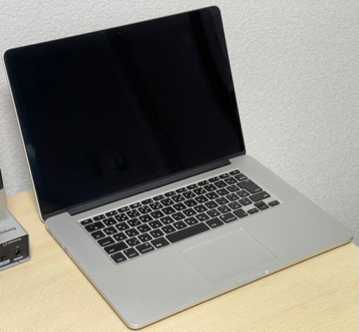 MacBook PRO mid 2015 core i7 SDカード、HDMIケーブル、イーサネットアダプタ付き