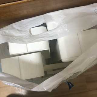 21日引取キャスター付き物入れ（我が家は洗濯機横に置いてました）の画像