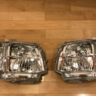 ハイエース　3型　ヘッドライト　未使用