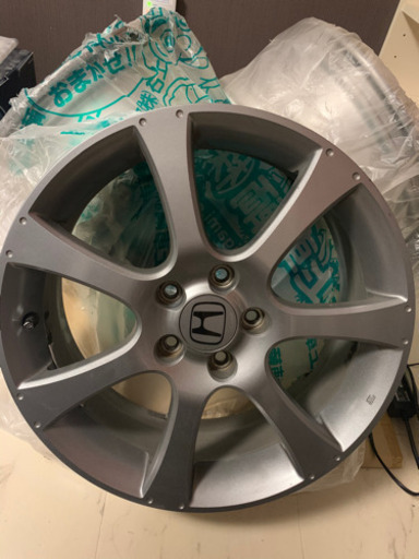 オデッセイrb1、2アブソルート純正ホイール