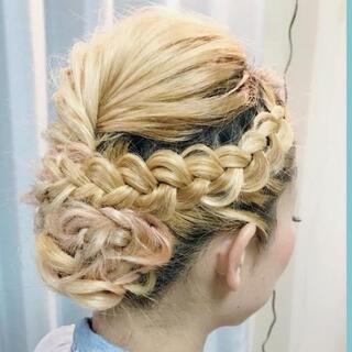 ライン→fln6848bにお問い合わせください。ヘアメイク求人募集中★未経験者歓迎の画像