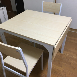 交渉中 折りたたみダイニングセット イス2脚の画像