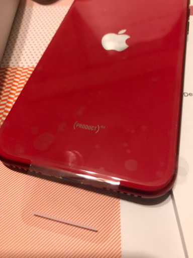 値下げしました。　iPhone SE 2 （64GB)