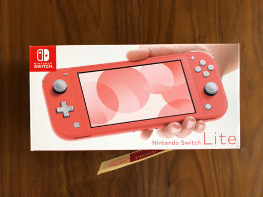 Nintendo Switch Lite【coral】