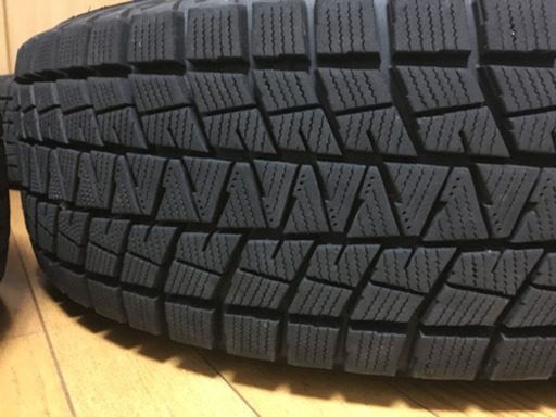 ブリヂストン　スタッドレス　タイヤ　215／70r16