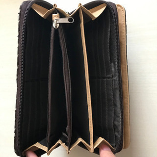 【値下げ】LUCIANO VALENTINO 長財布の画像