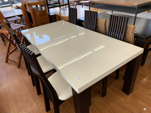 モリタインテリアのホワイト×ブラック!ダイニング7点セットです！