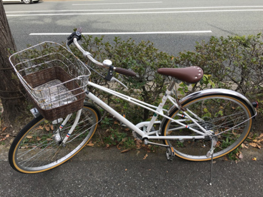 Mixte City 26インチ自転車 6段変速ギア LEDオートライト 鍵付き