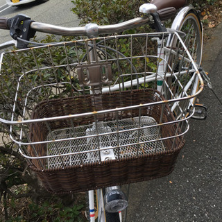 Mixte City 26インチ自転車 6段変速ギア LEDオートライト 鍵付き