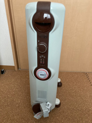 デロンギヒーター　ほぼ新品
