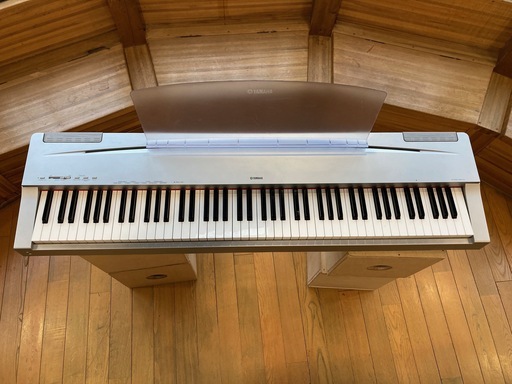 電子ピアノ　YAMAHA P-70
