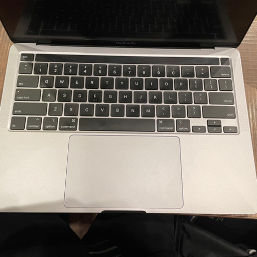 macbook pro 13インチ 2020 i7 32GB 1TB USキー