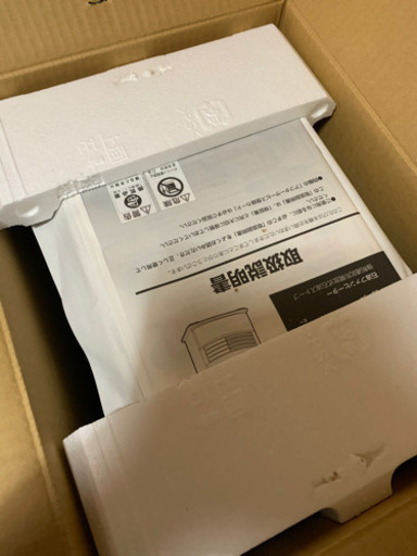 トヨトミ　石油ファンヒーター　未使用品