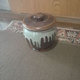 壺　食品用?の画像