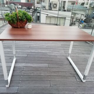 ブラウンの作業台テーブル【幅120×奥行70×高さ72（可変式）...