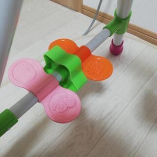 赤ちゃんの大きいガラガラの画像