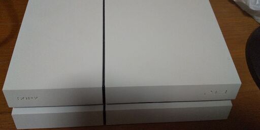 【受け渡し決まりました】PS4 1200A ホワイト