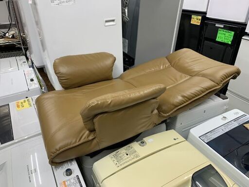 肘付き回転座椅子 リクライニング式 幅67cm 合皮 ブラウン系 フロアチェア 南12条店