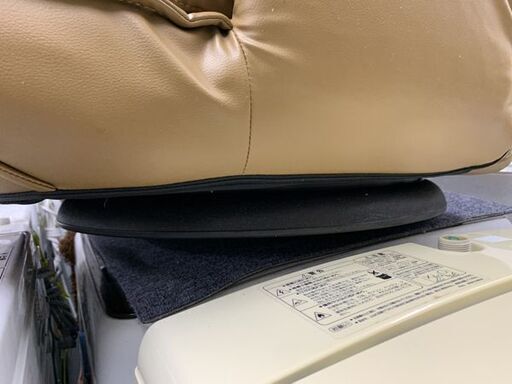 肘付き回転座椅子 リクライニング式 幅67cm 合皮 ブラウン系 フロアチェア 南12条店