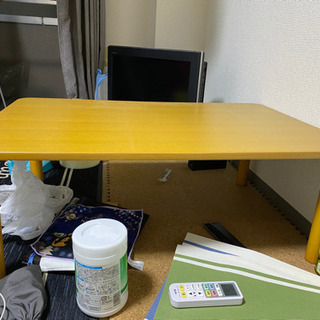 テーブル