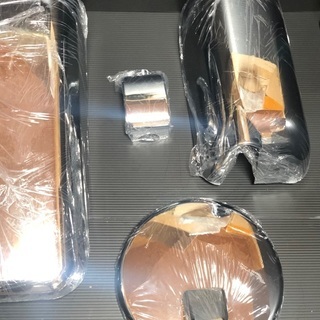 三菱ふそう2000/'07/'17NEWスーパーグレート メッキミラーカバー4点の画像