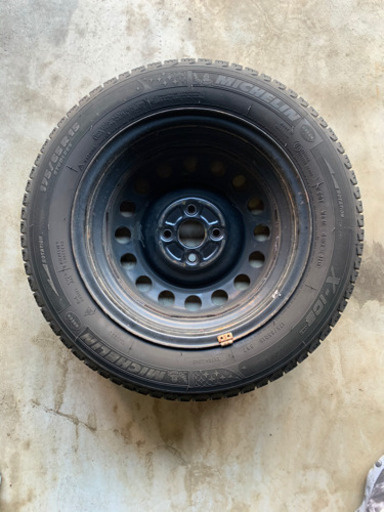 値下げしました　スタッドレスタイヤセット　MICHELIN 175/65R15