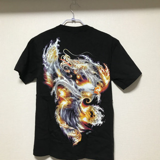 和柄Tシャツの画像