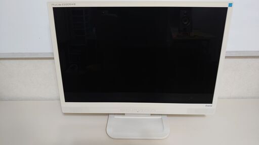 モニター　２２インチ