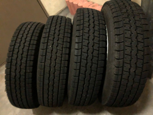 バリ溝　ダンロップWINTER MAXX SV01