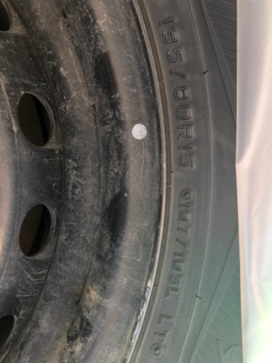 ハイエース　純正タイヤ、ホイールセット