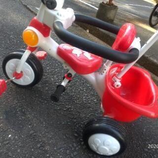 三輪車の画像
