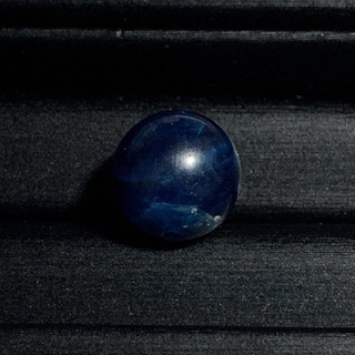 ブルーアパタイトキャッツアイ（12mm）１点物 粒売りの画像