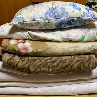 ☆差し上げます☆敷布団、毛布、枕のセット