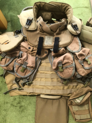 米軍風ボディアーマー一式袋付き
