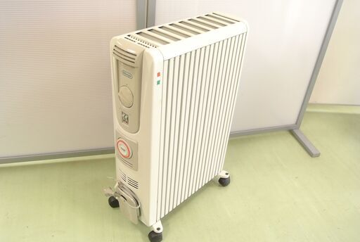 DeLonghi デロンギヒーター カバー付き　091521TEC　オイルヒーター
