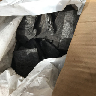 【お引き取り決定】アウトドア　バーベキュー　木炭の画像