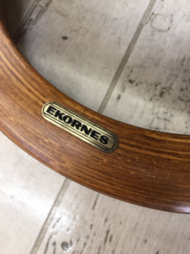 11/19  【人気ソファ入荷❣️】EKORNES  チェア背もたれ調整可能♡ 深みある緑の皮が上品で 丸みのある木材の足元デザインが