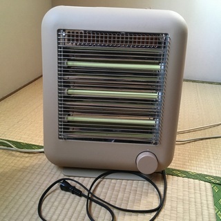 遠赤外線 電気ストーブ  加湿器付き