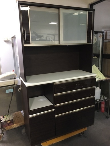 食器棚　ニトリ　ブラウン系