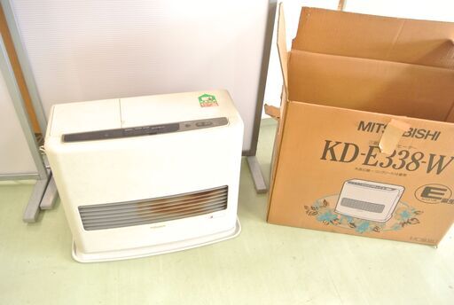 三菱 石油ファンヒーター KD-E338-W 　100V　50/60Hz