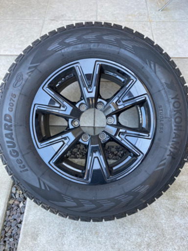 ★ランクルプラド150系スタッドレスタイヤ