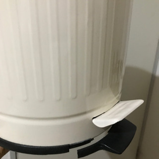 (引き取り先決定しました)ゴミ箱あげます。の画像